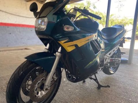 Moto revisada sem defeitos 
