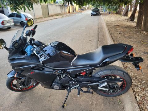 Vendo XJ6 impecável 18 400 kms