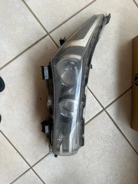 Farol Dianteiro Direito Toyota Corolla 2015 a 2016 ORIGINAL