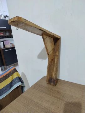 Suporte para Prateleira Mão Francesa em Madeira