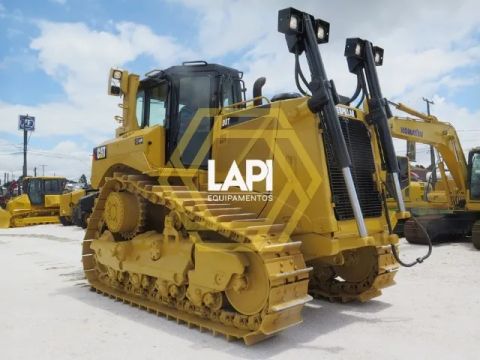 Trator de esteiras CAT D8T 2011 revisado