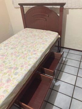 Cama solteiro madeira 