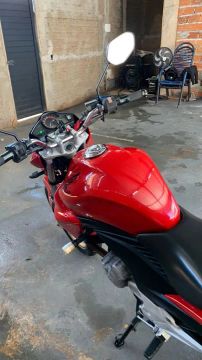 Moto Honda CB 300