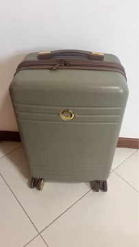 Mala de bordo de Viagem Delsey Paris verde rodinhas 360
