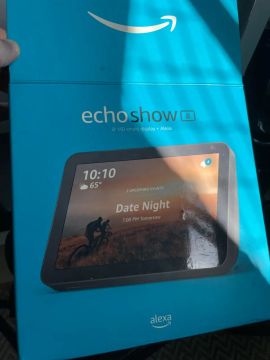 Echo Show 8 - Tela inteligente com Alexa