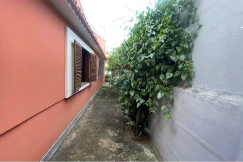 "Casa Comercial Ideal em Rua Movimentada, Teresópolis"