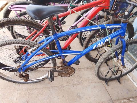 Bike Caloi aro 26 azul (usada) 