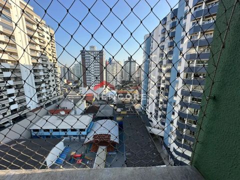 Apartamento em Rua Frei Hilário - Campinas - São José/SC