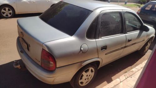 Corsa classic básico 2009