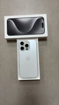 Iphone 15 PRO - 256G Branco