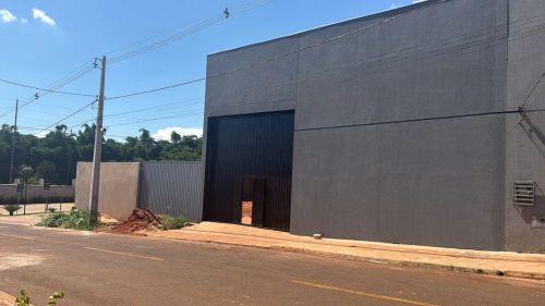 Salão comercial Novo e boa localização 