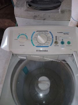 Máquina de Lavar Roupa Electrolux 12kg Turbo Economia
