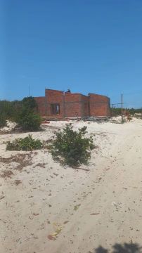 Vendo casa inacabada frente Rio de Santo Amaro 