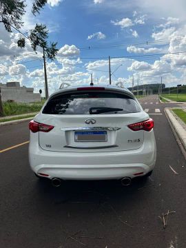 INFINITI FX50s (Configuração exclusiva) 