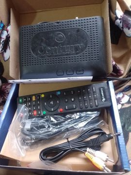 Receptor Digital Century + Antena Grande Century+ Controle Remoto