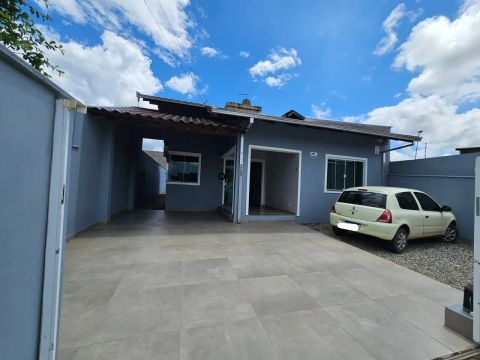 Vendo ou alugo excelente casa em Araquari