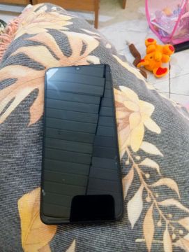 Troco os dois por um celular mais novo 