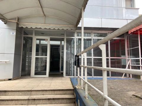 PREDIO COML - 2661m2, 7 andares, 1 elevador, 32 salas, 80 vagas - Morumbi