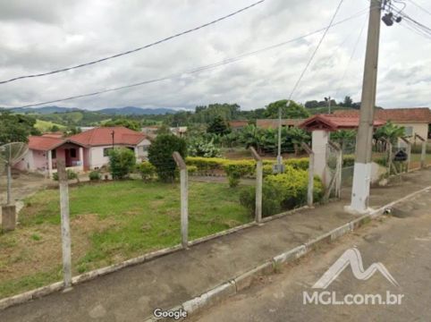 OURO FINO/MG  [Fração ideal de 10% sobre] Lote com 1.935,75m² na Vila de Crisólia