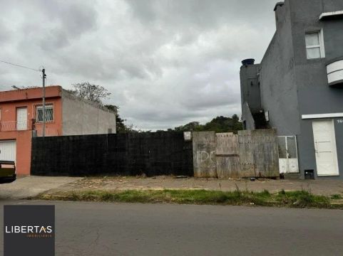 Terreno por R$ 400.000,00 na Rua Dos Andradas nº1594 - Centro - Santana do Livra