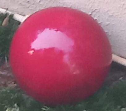 Bola cerâmica para decoração de jardim 