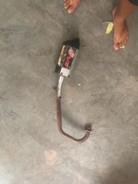Vendo escapamento de moto
