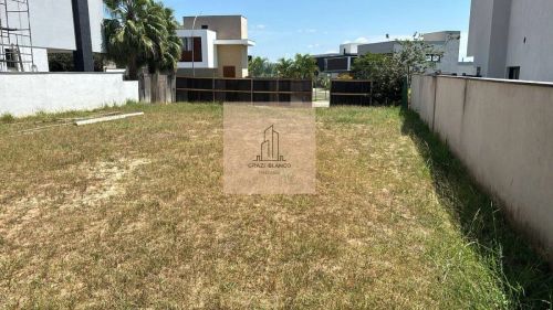 Terreno em Condomínio à venda, no Condomínio Alphaville Nova Esplanada, com 453,80m²
