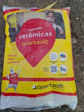 Rejunte Quartzolit para Cerâmicas - 5kg - Novo