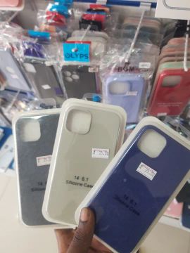 Case capinha iPhone 14 14 Pro Max capa de silicone colorida 