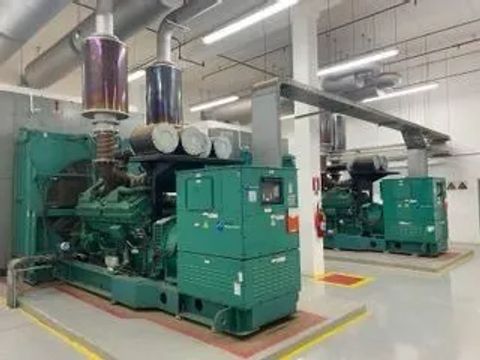 02x Geradores de Energia 2500 kVA Cummins Motores Cummins QSK60 2500kVA