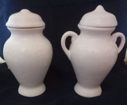 Par de Vasos Decorativos de Cerâmica