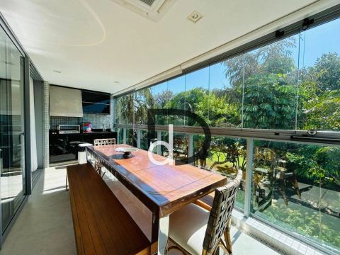 Lindo apartamento pé na areia disponível para locação de diárias em Riviera de São Lourenç