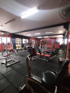 Alugo prédio comercial na avenida Aracagy