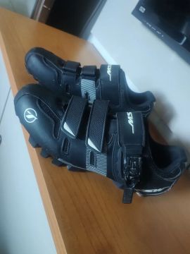 Sapatilha MTB N41 Br nova usada 1 x