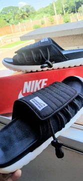 Sandália Nike Assuna 2.0 Preta