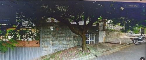 Casa de fundos 1 quarto, próx. Av. Getúlio Vargas