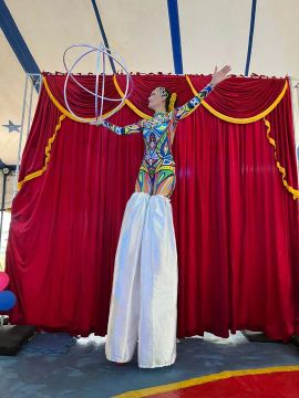 PROMO - Cortina de veludo + box truss de 3mx3m
