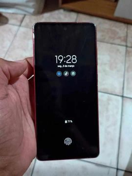 Galaxy s20 fe, troco em iPhone XR ou xs 