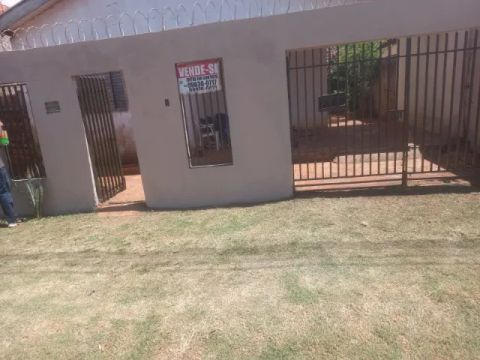 Casa com ótimo preço , no jardim Bálsamo, contendo 2 quartos