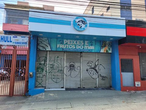 PRES KENNEDY - Av. Mister Hull, 2904, aproximamente 95M², loja forrada, com deposito e a p