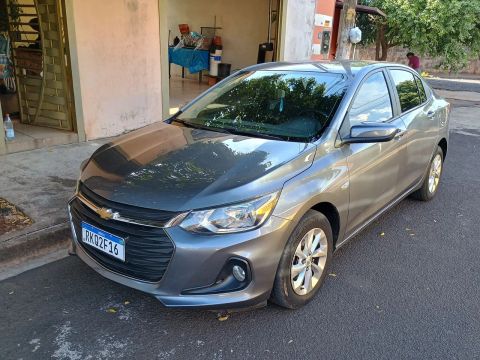Carro para pessoas exigentes, carro de não fumante impecável 