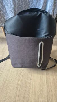 Mochila Imaginarium c/ divisórias e usb