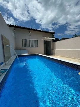 Casa para locação com piscina na praia para fins de semana temporada
