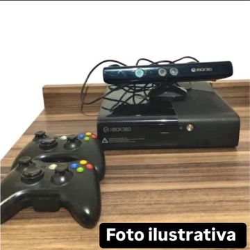Xbox 360 com 2 controles