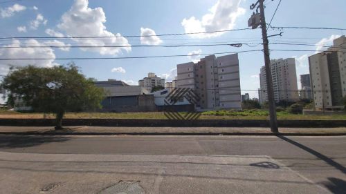 Terreno plano com 559m² por 1.147.831, em localização privilegiada no Jd Portal da Colina,