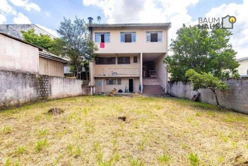 Sobrado com 3 com ponto comercial no Água Verde