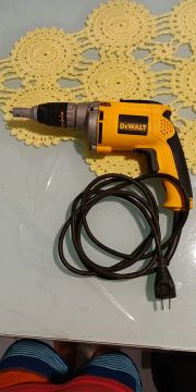 Parafusadeira Dewalt - Seminovo