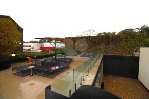 Prédio inteiro à venda em Jardim Guedala - SP