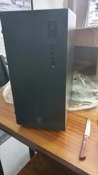 Gabinete Mid-tower Terra 2 Fans Com Lateral - Preto (novo)