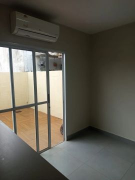 Imóvel para aluguel possui 75 metros quadrados com 3 quartos em Petrópolis - Várzea Grande